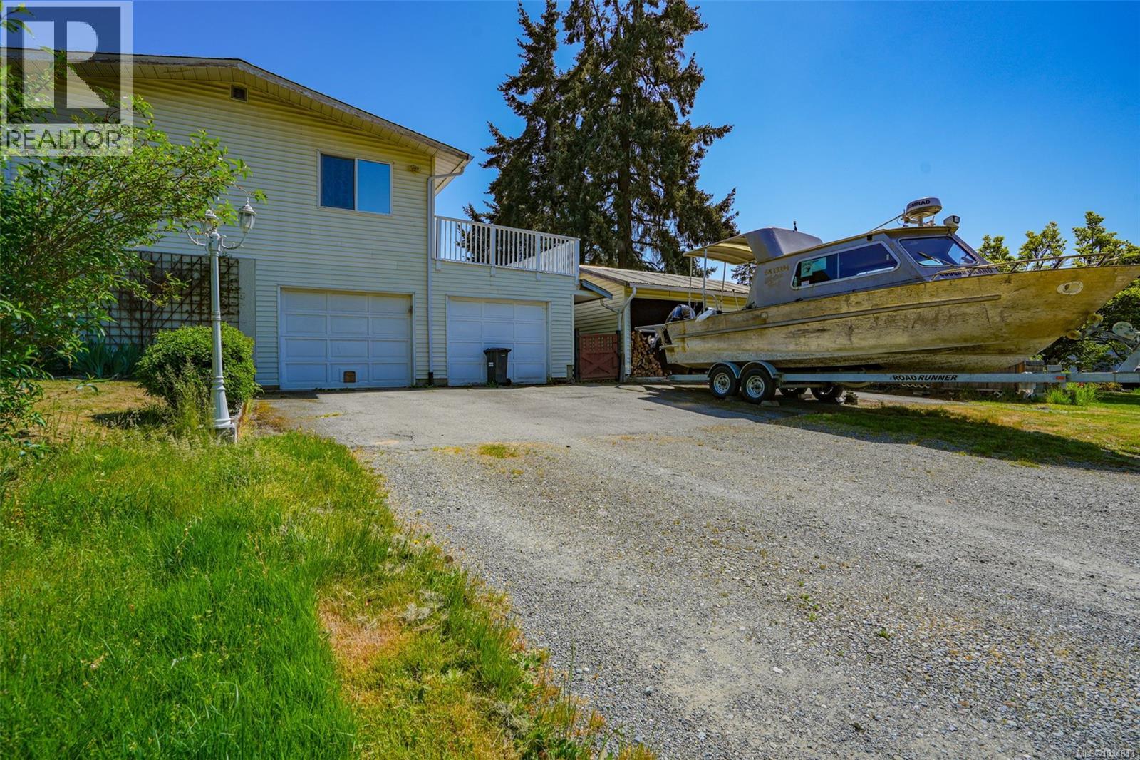 4594 Alwyn St - 4