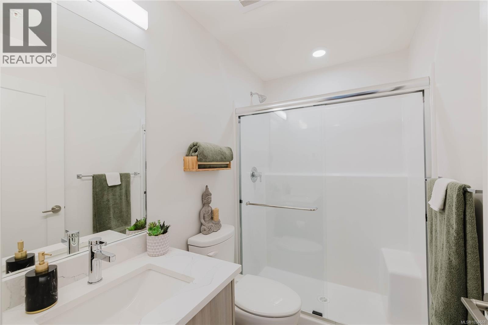 #202 707 Treanor Ave - 11