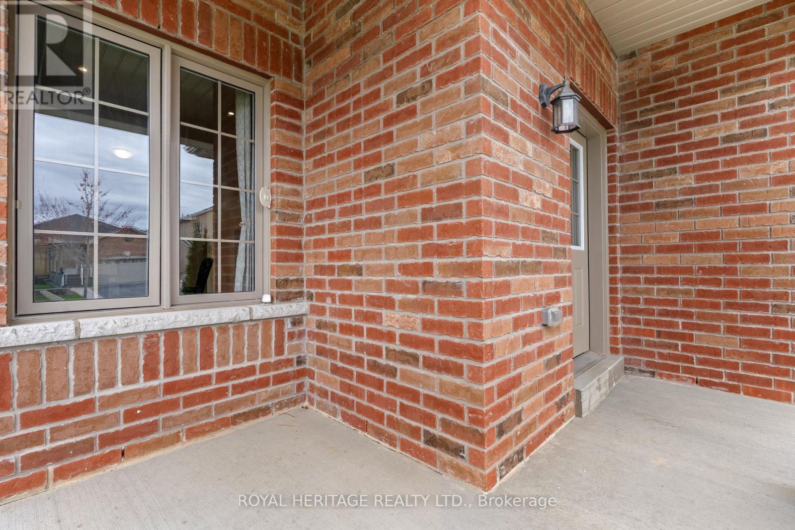 141 SPRINGDALE DRIVE - 28