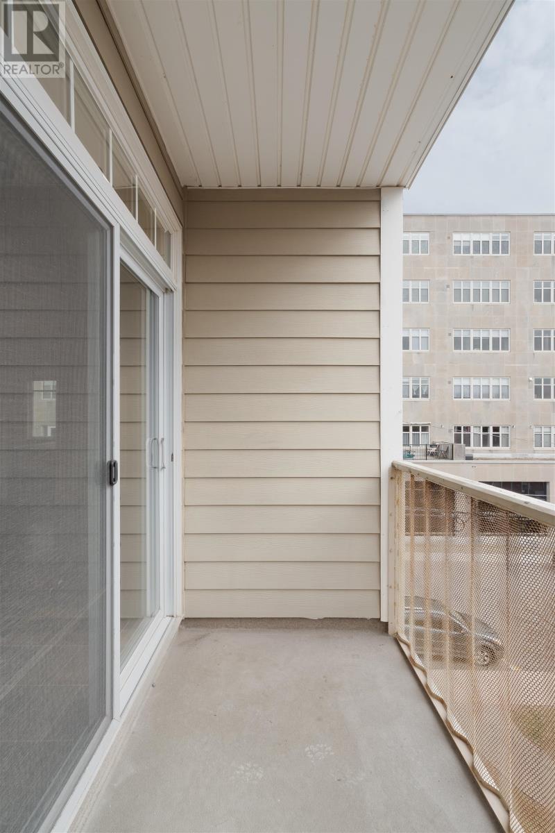 #302 111 Richmond Street - 13