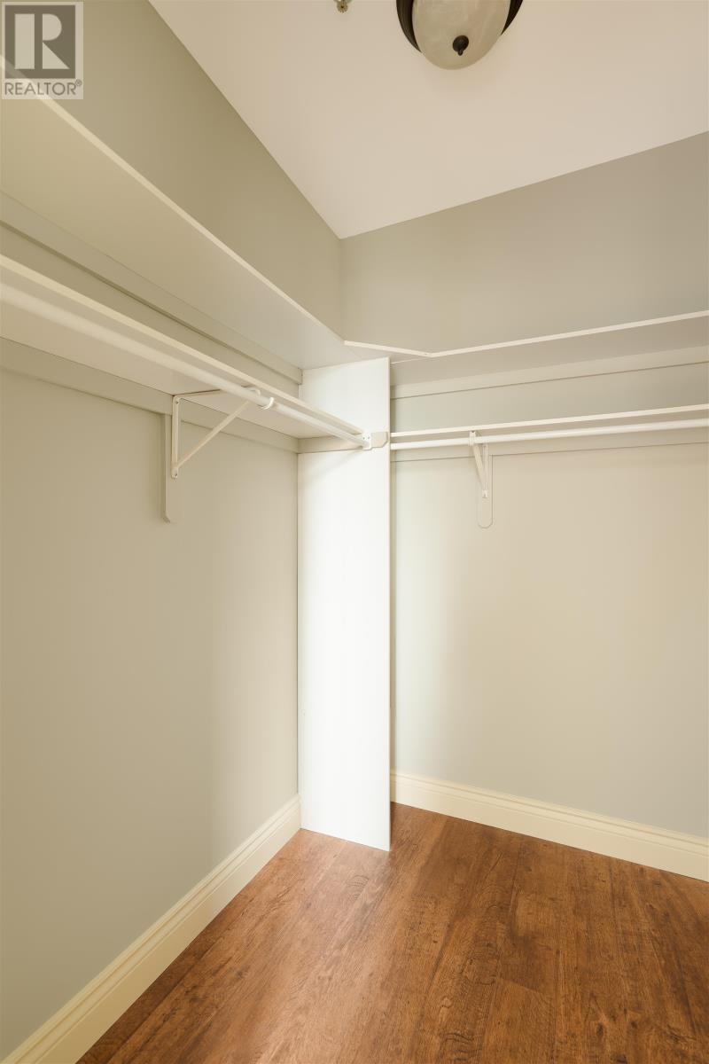 #302 111 Richmond Street - 15