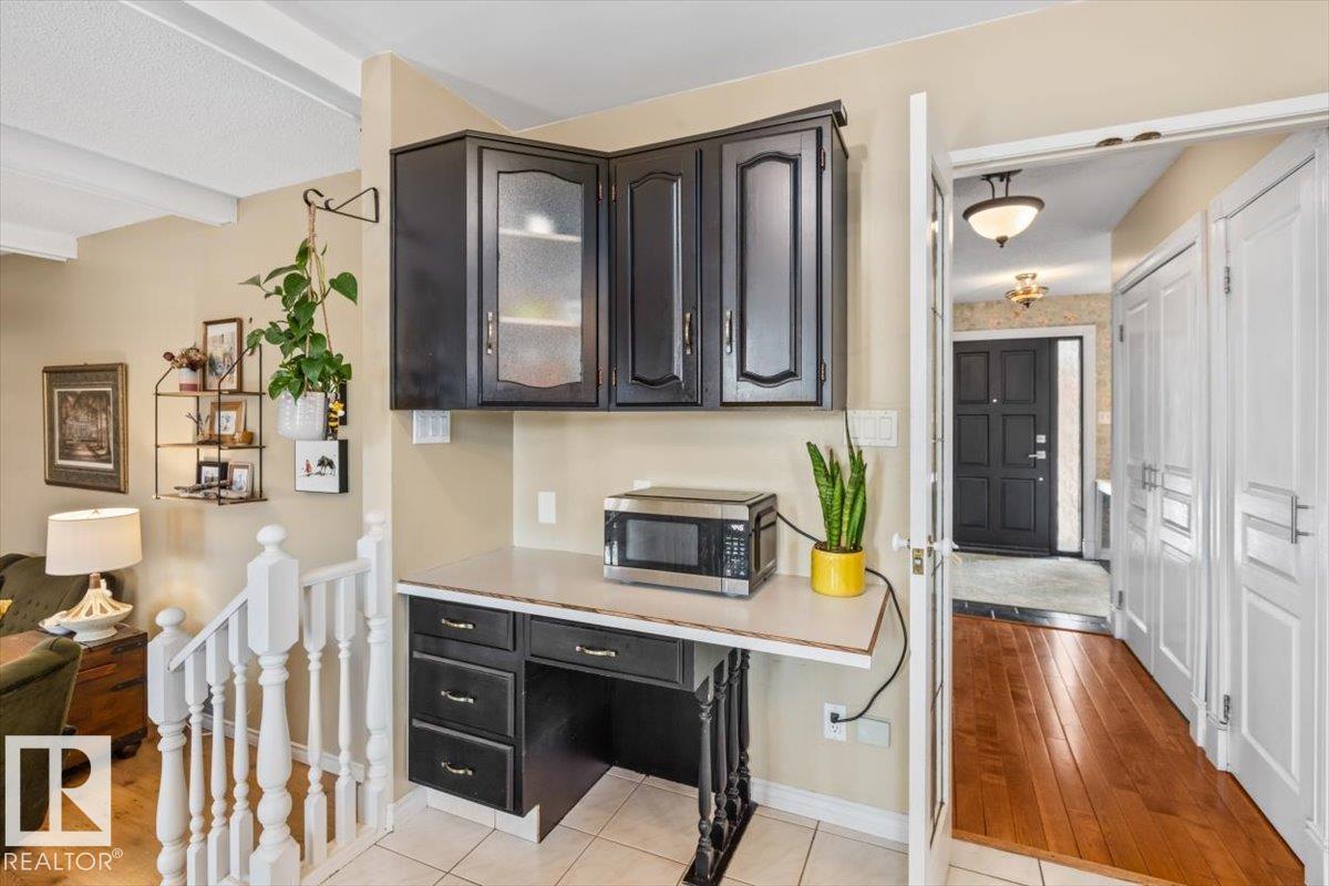 2446 78 ST NW, Edmonton