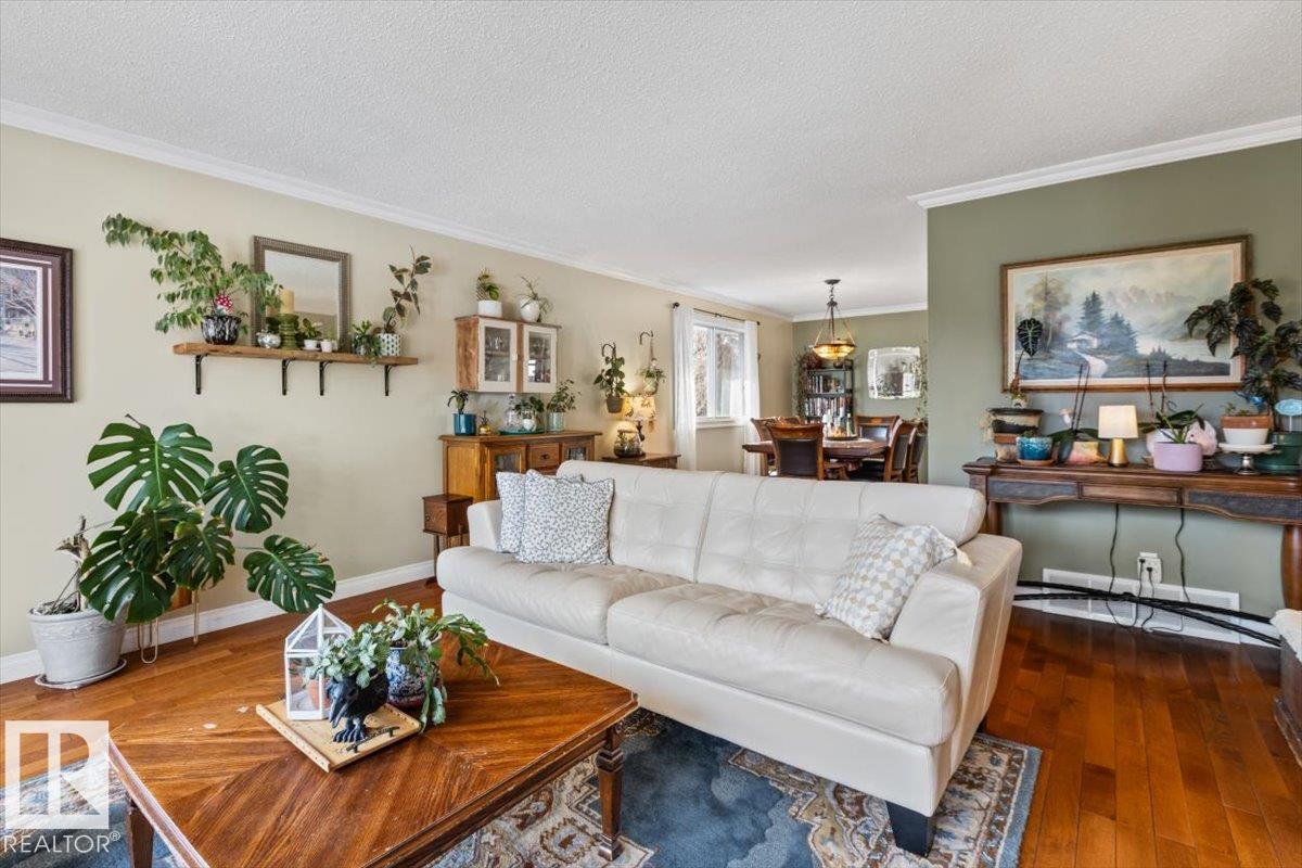 2446 78 ST NW, Edmonton
