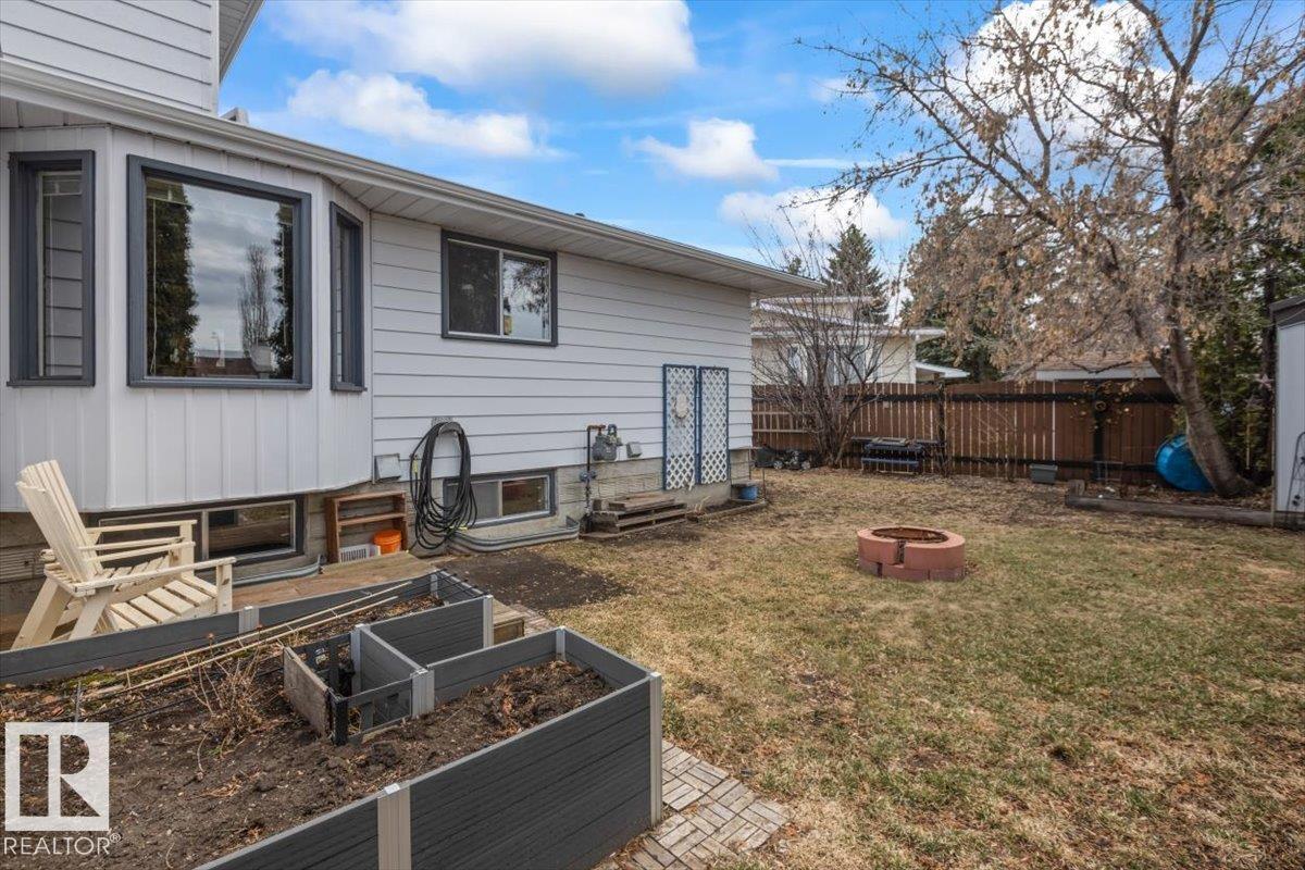 2446 78 ST NW, Edmonton