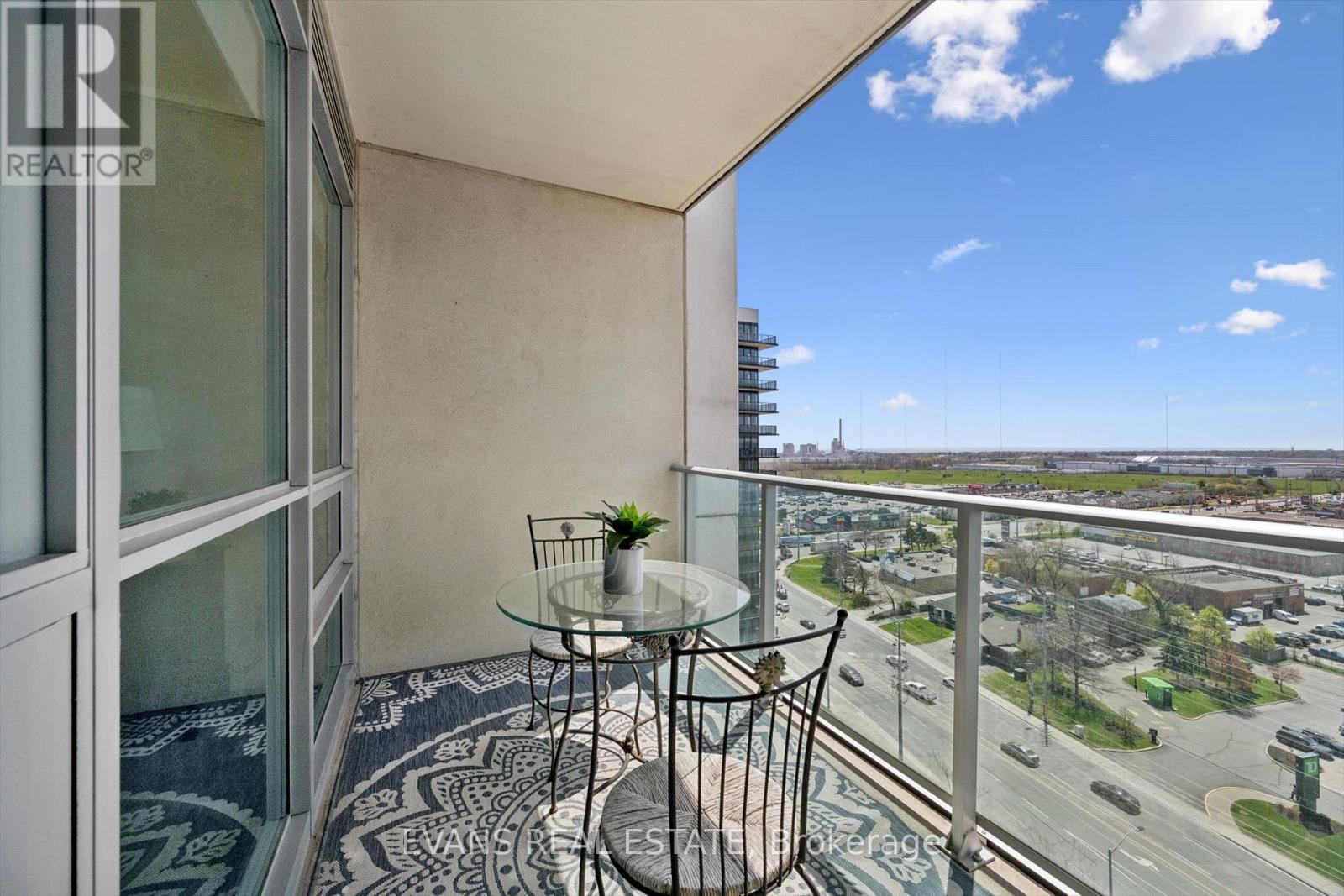 #1411 1055 SOUTHDOWN ROAD - 20