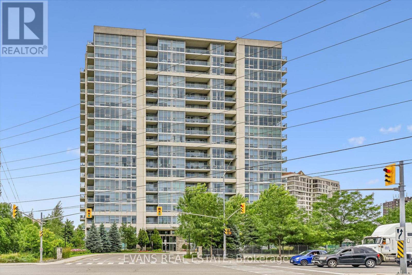 #1411 1055 SOUTHDOWN ROAD - 30