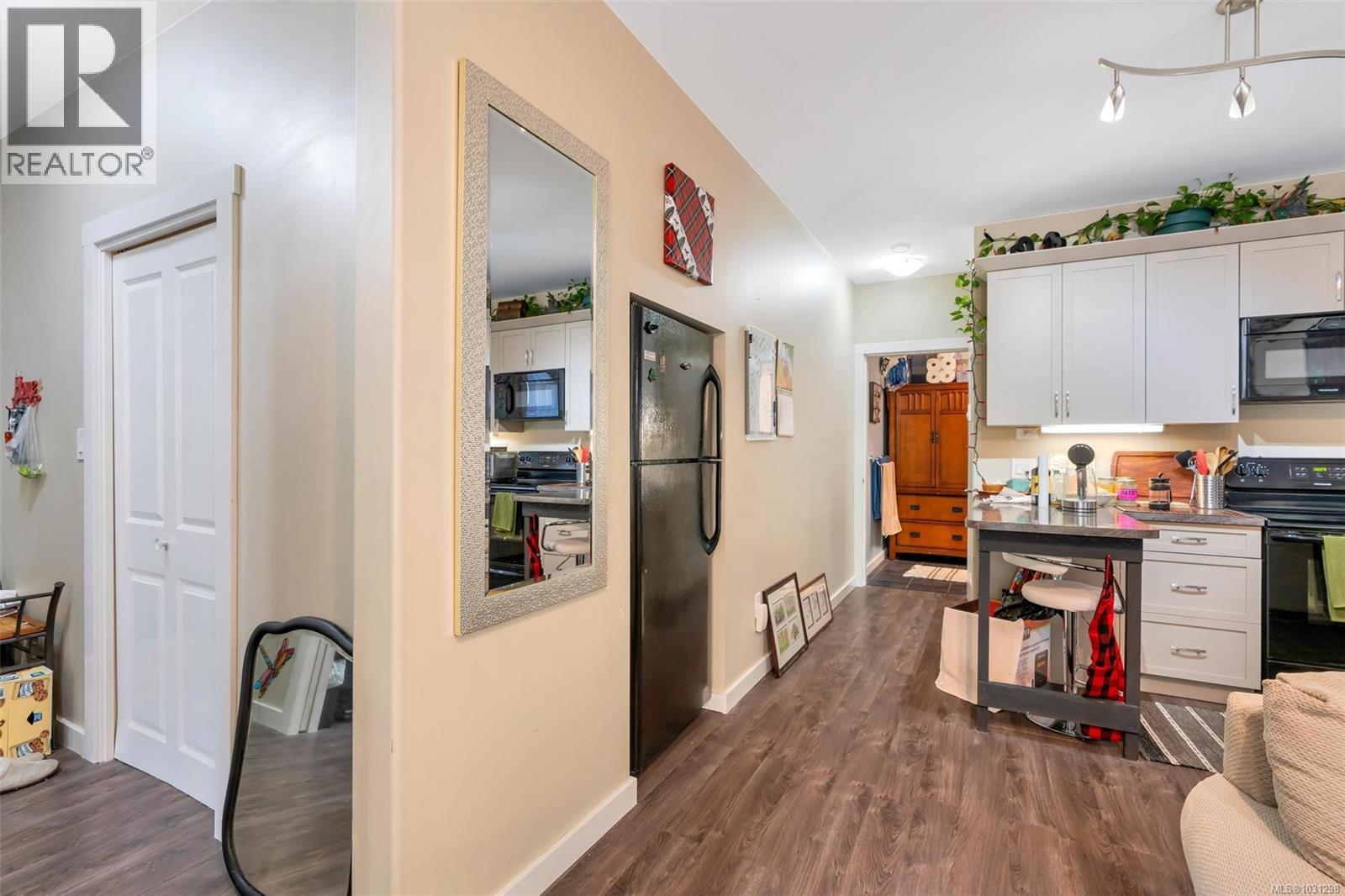 #1 2740 Stautw Rd - 37