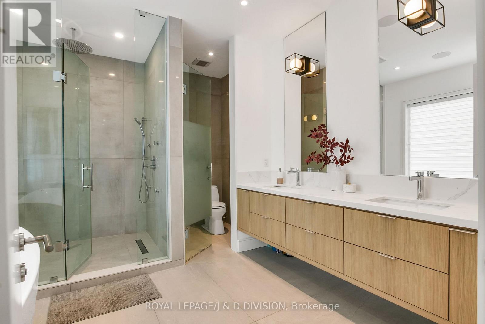 414 GLENGARRY AVENUE - 30