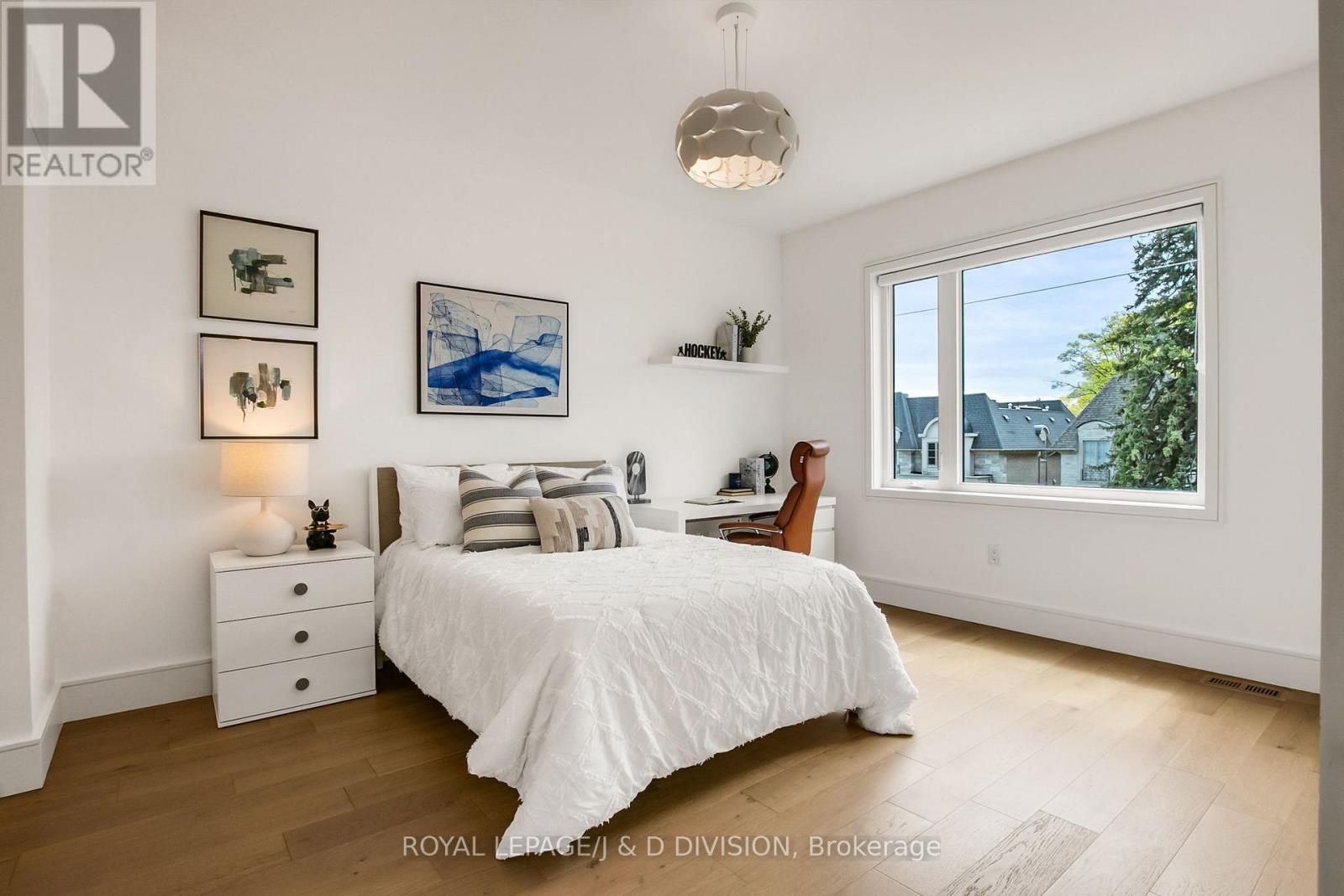 414 GLENGARRY AVENUE - 32