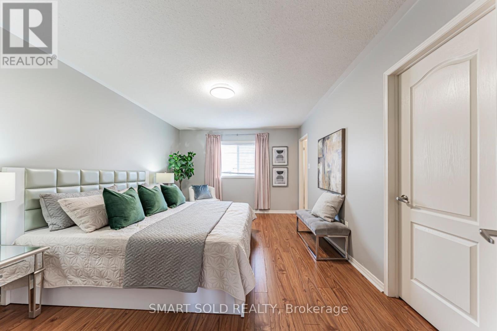34 ATLANTIS DRIVE - 14