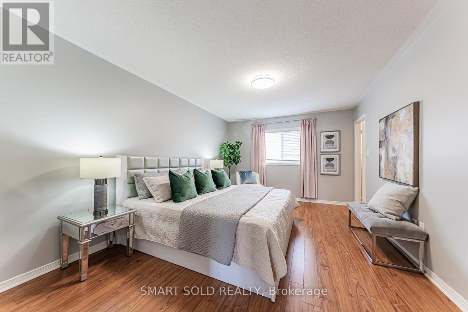 34 ATLANTIS DRIVE - 15