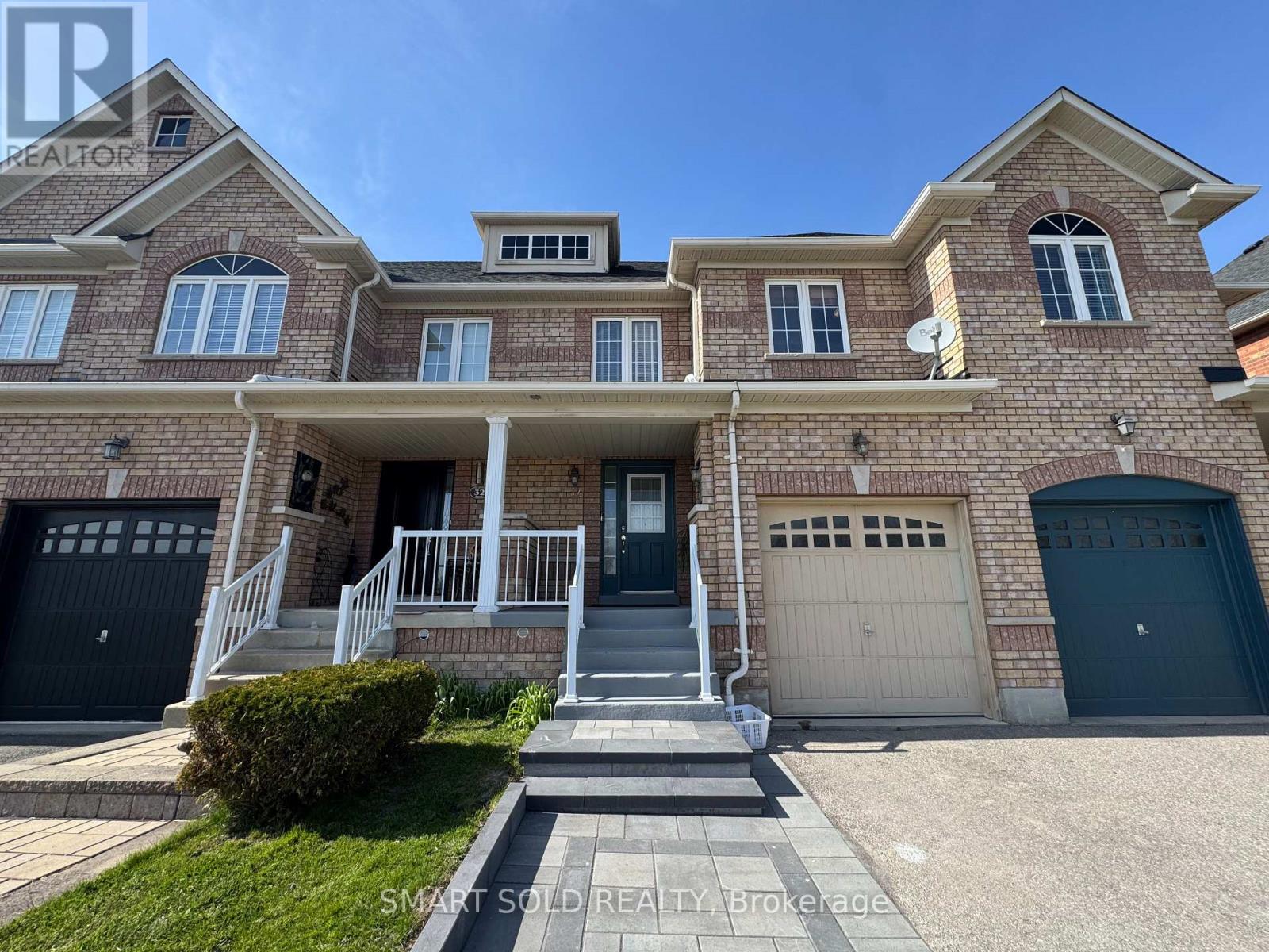 34 ATLANTIS DRIVE - 2