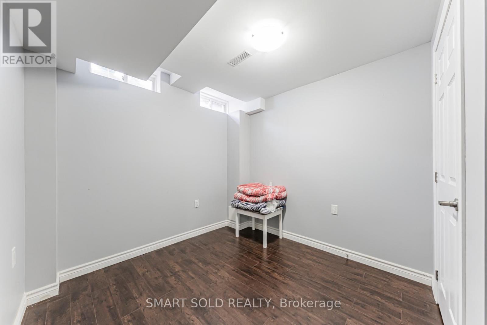 34 ATLANTIS DRIVE - 28