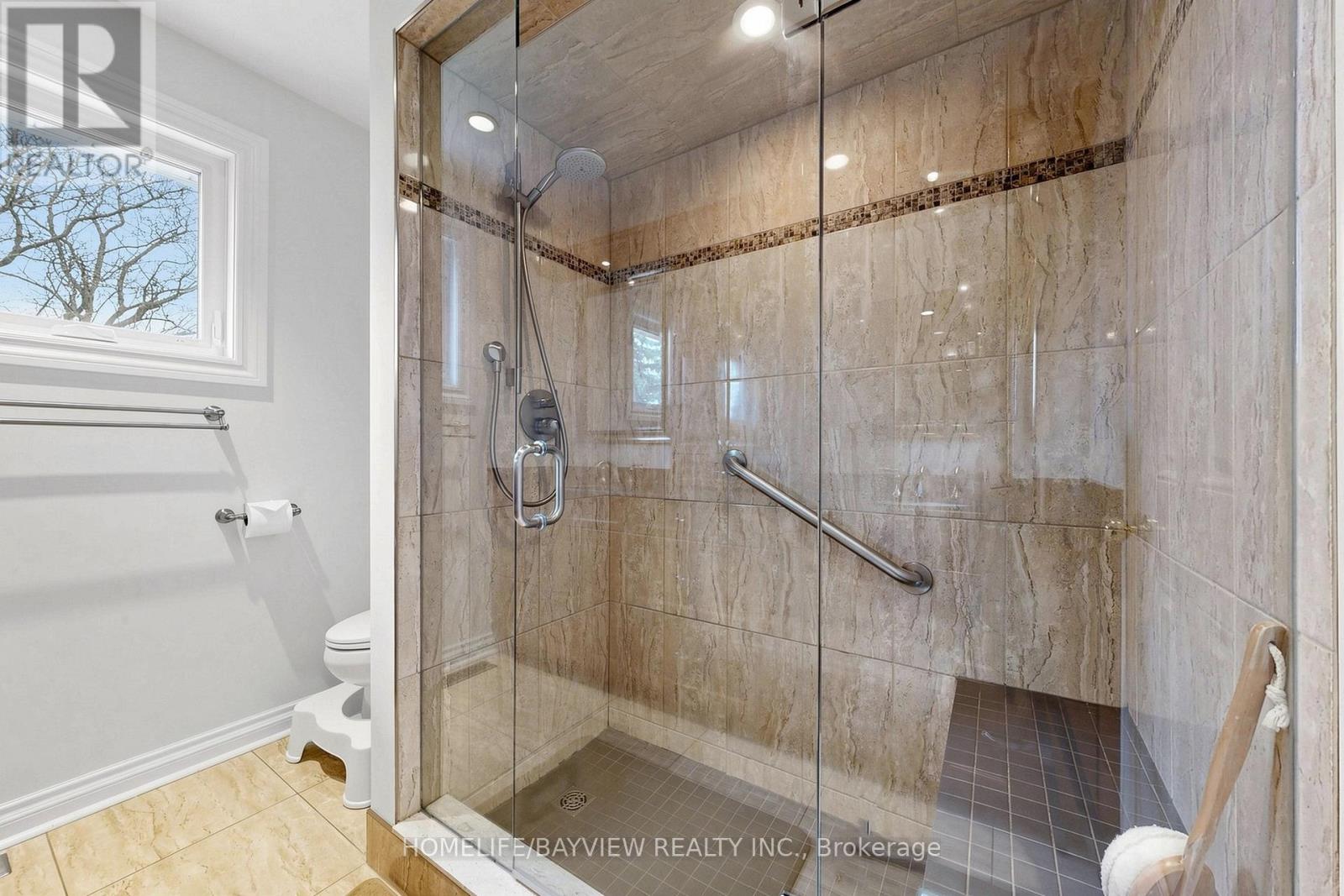 6 EPPING COURT - 22