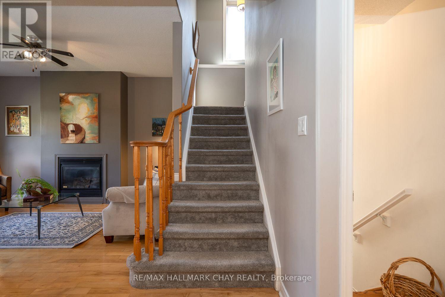 37 STONEHAM STREET - 25
