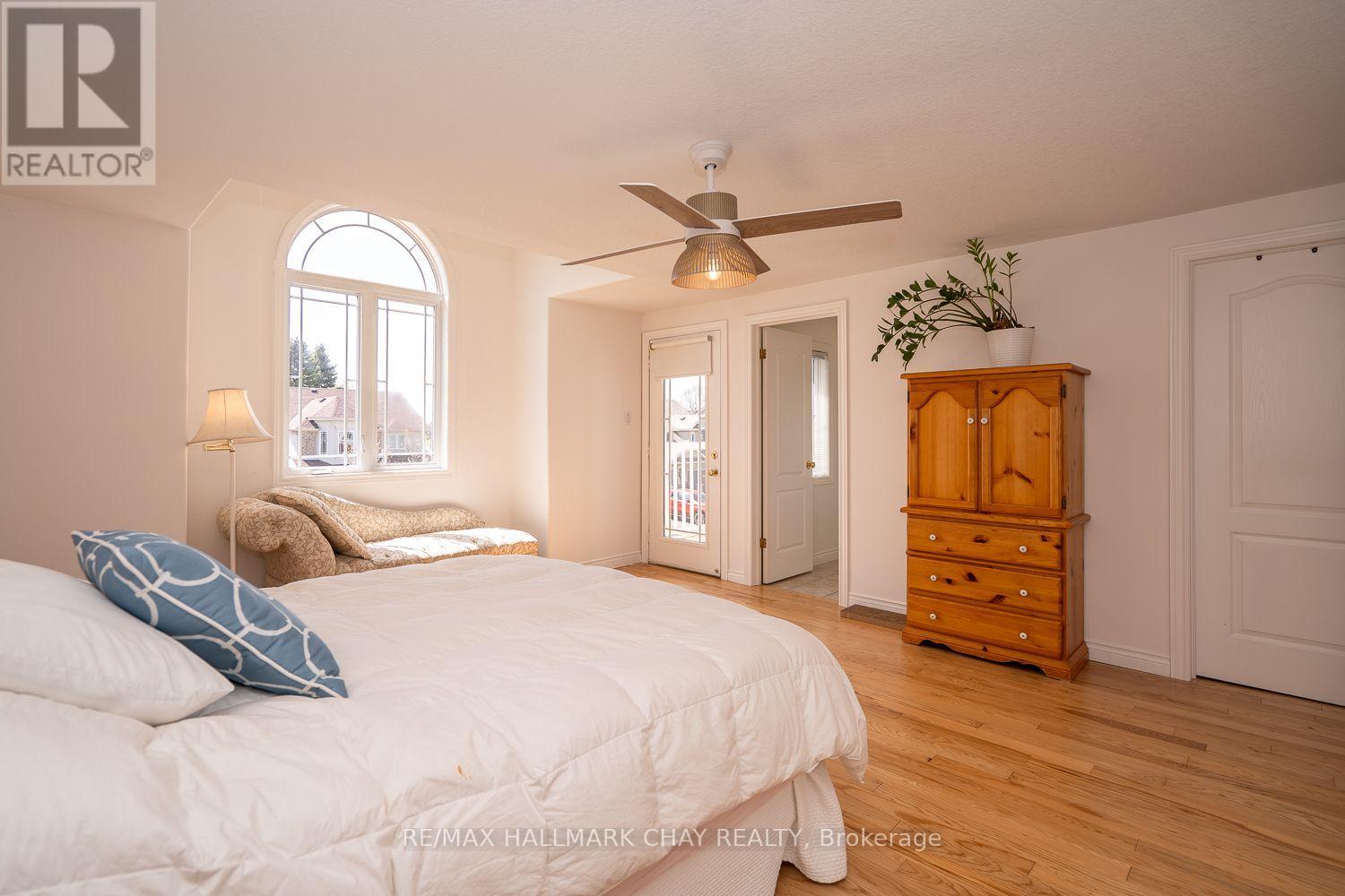 37 STONEHAM STREET - 27