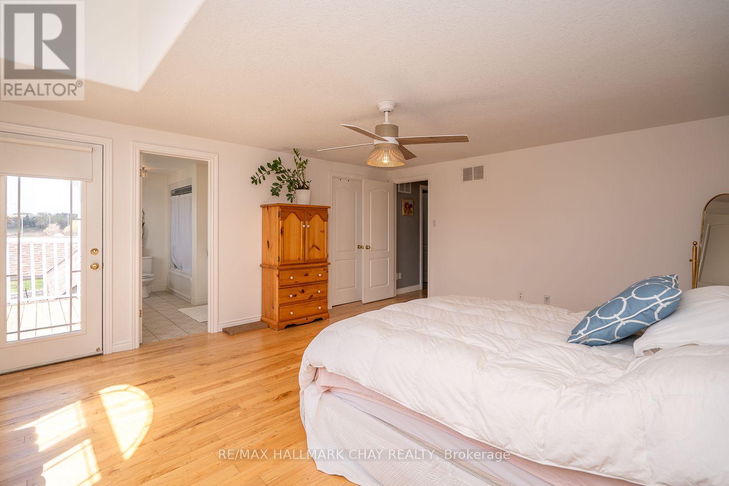 37 STONEHAM STREET - 28