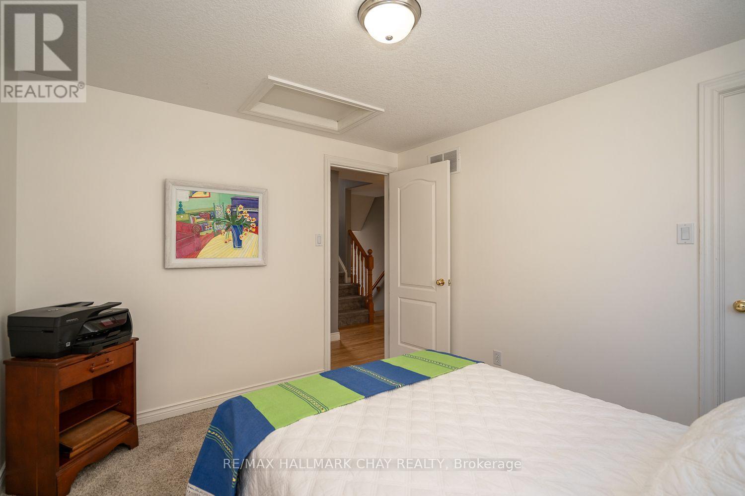 37 STONEHAM STREET - 35