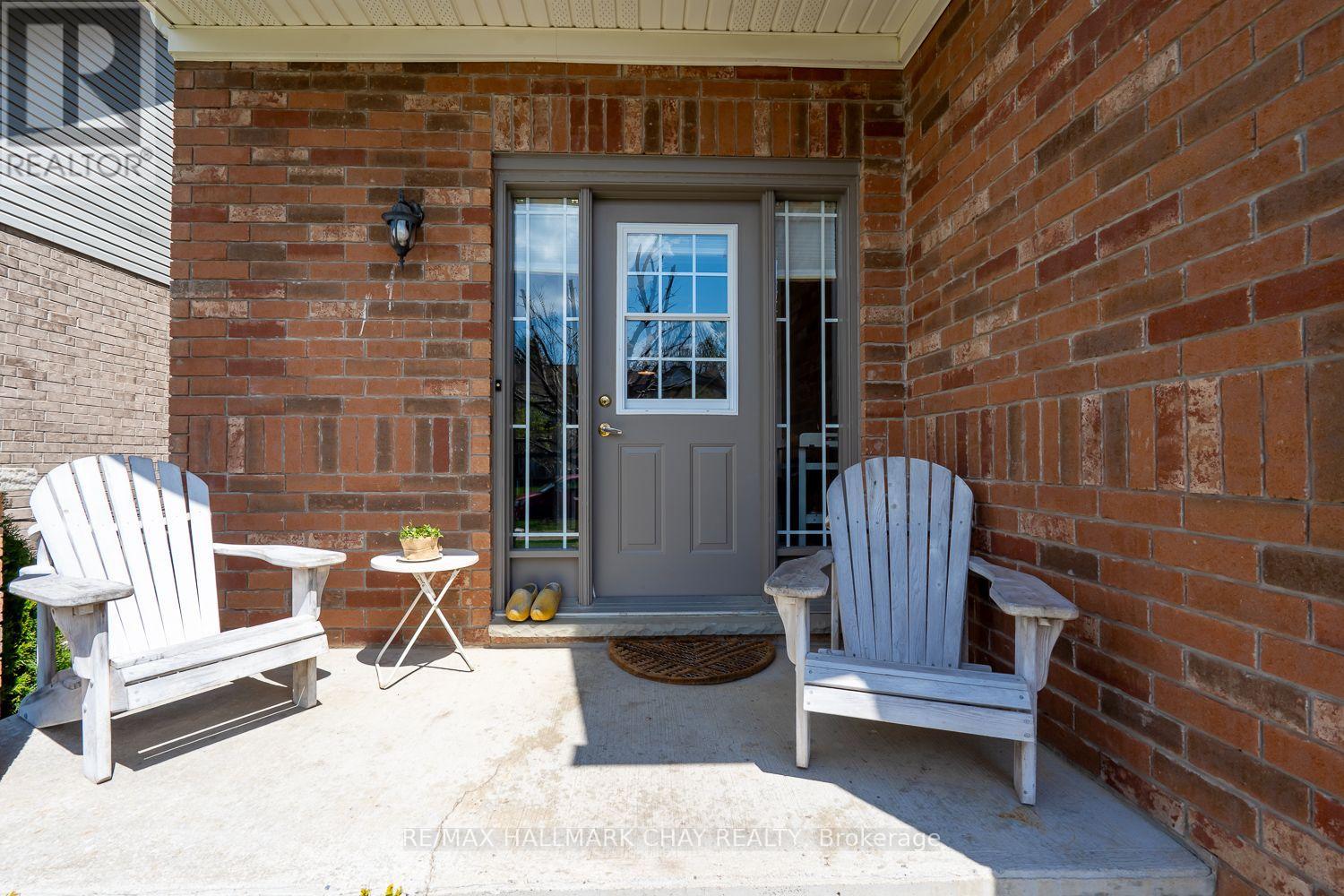 37 STONEHAM STREET - 8