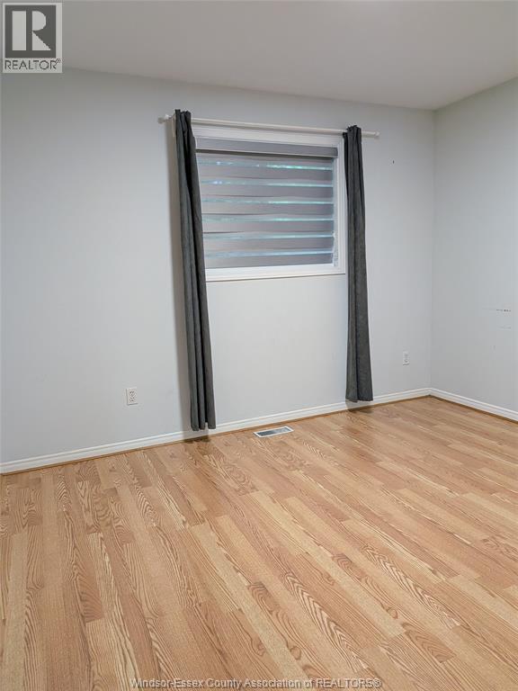 10928 BRENTWOOD CRESCENT, Windsor, Ontario, N8R2H8 — Photo 4