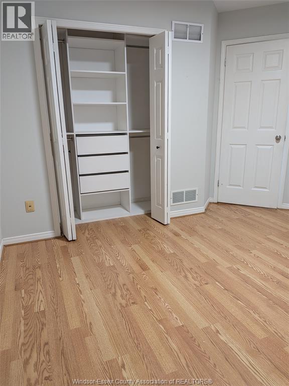 10928 BRENTWOOD CRESCENT, Windsor, Ontario, N8R2H8 — Photo 5