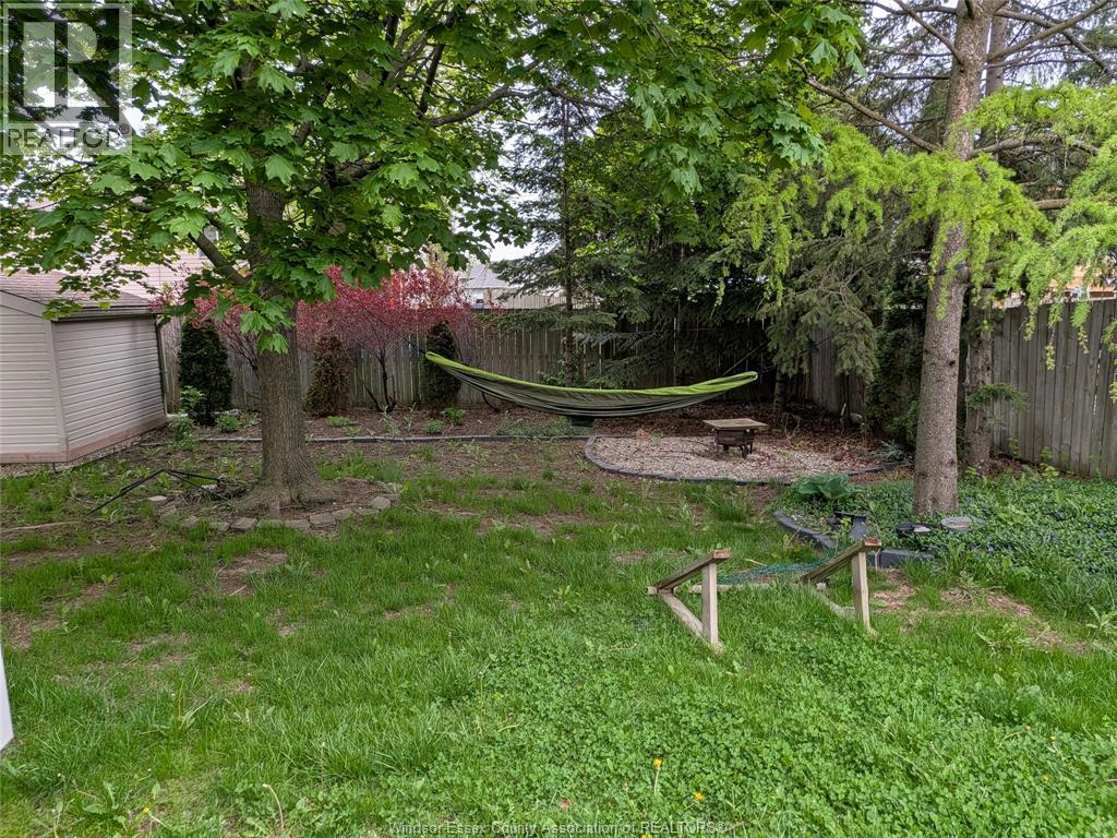 10928 BRENTWOOD CRESCENT, Windsor, Ontario, N8R2H8 — Photo 21
