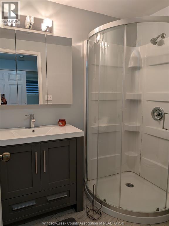 10928 BRENTWOOD CRESCENT, Windsor, Ontario, N8R2H8 — Photo 14