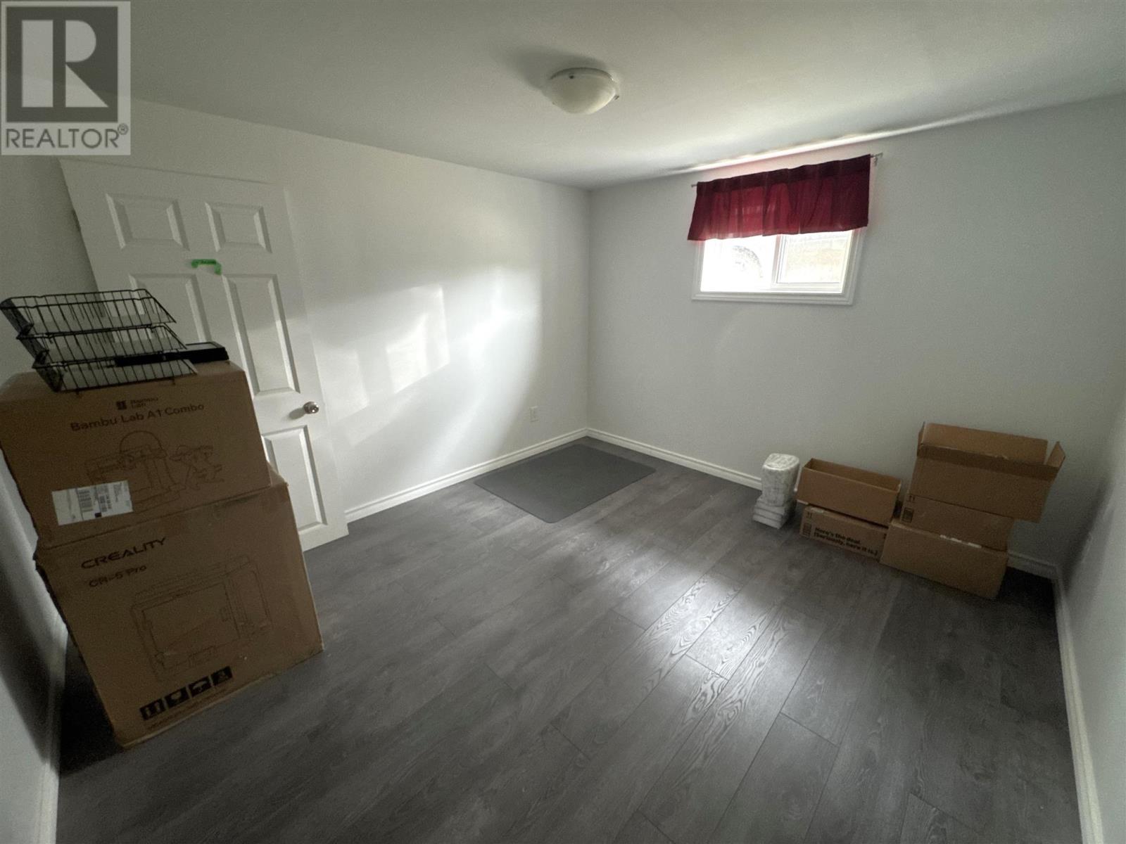 44 Axmith AVE - 23