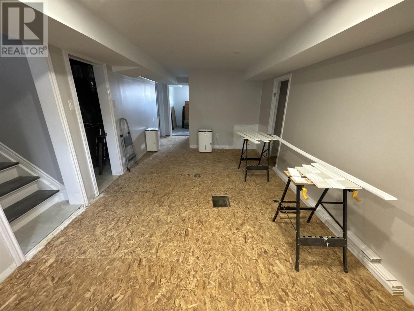 44 Axmith AVE - 22