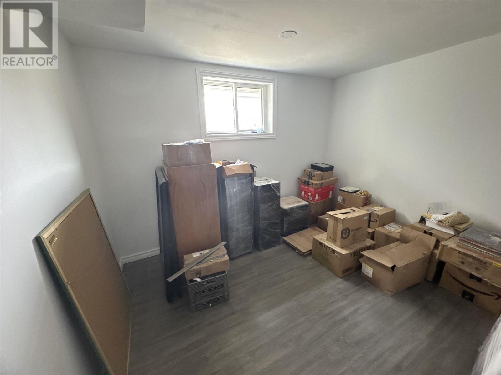 44 Axmith AVE - 24