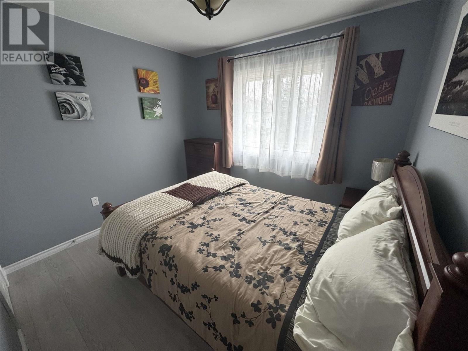 44 Axmith AVE - 17