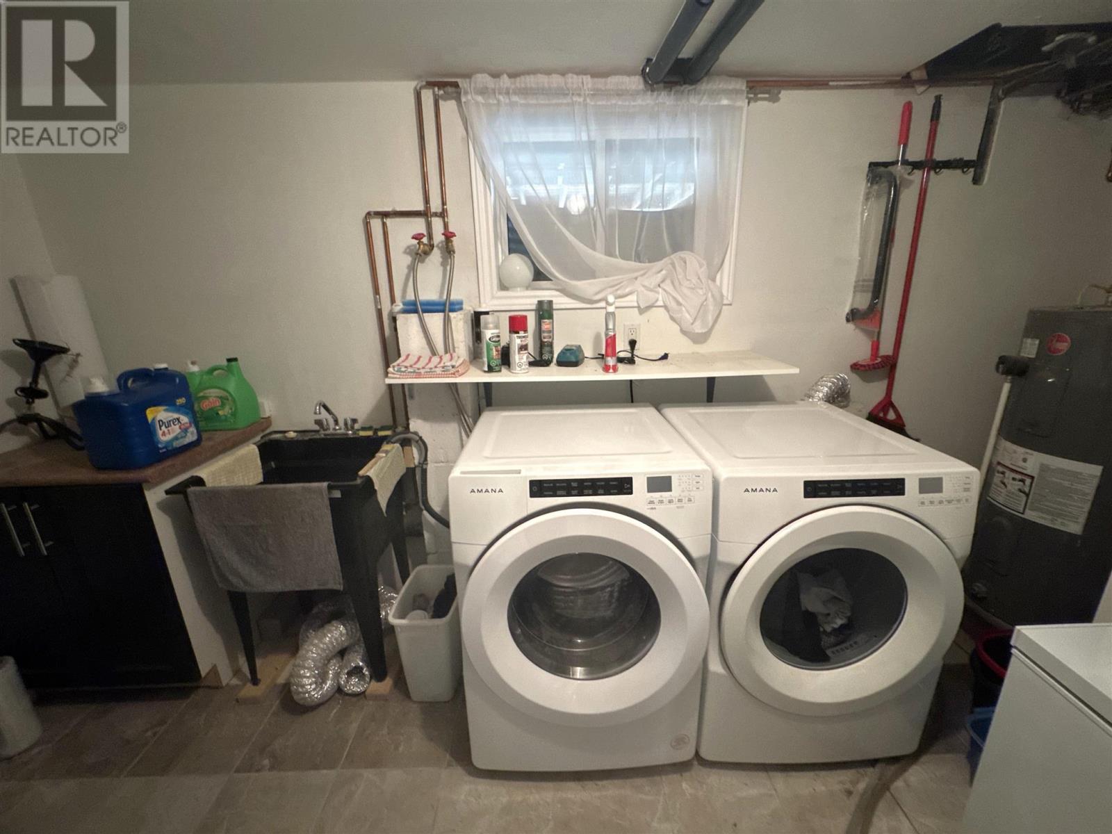 44 Axmith AVE - 30