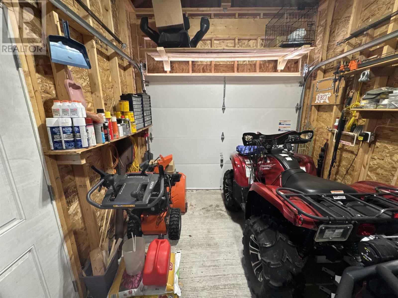 44 Axmith AVE - 33