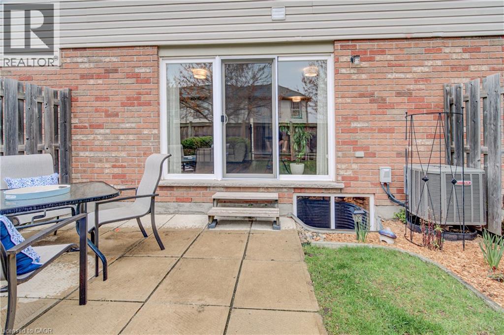 42 FALLOWFIELD Drive Unit# 22, Kitchener, Ontario, N2C0A8 — Photo 32