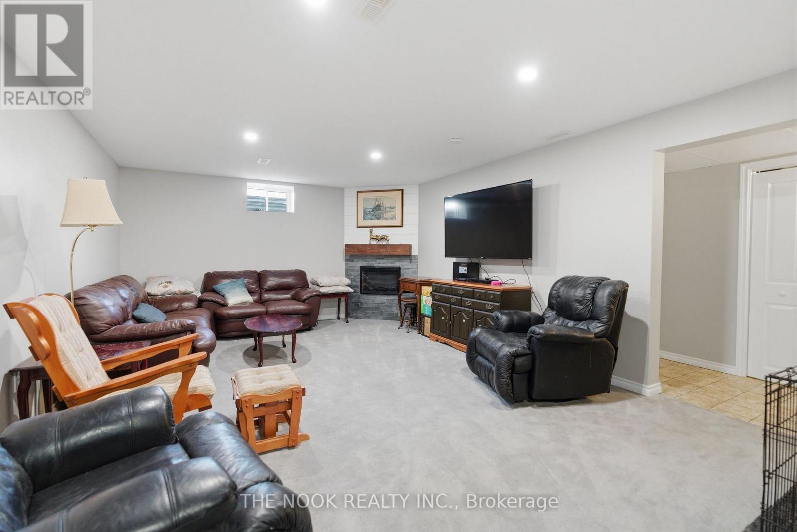1545 CAMP LINE ROAD - 29