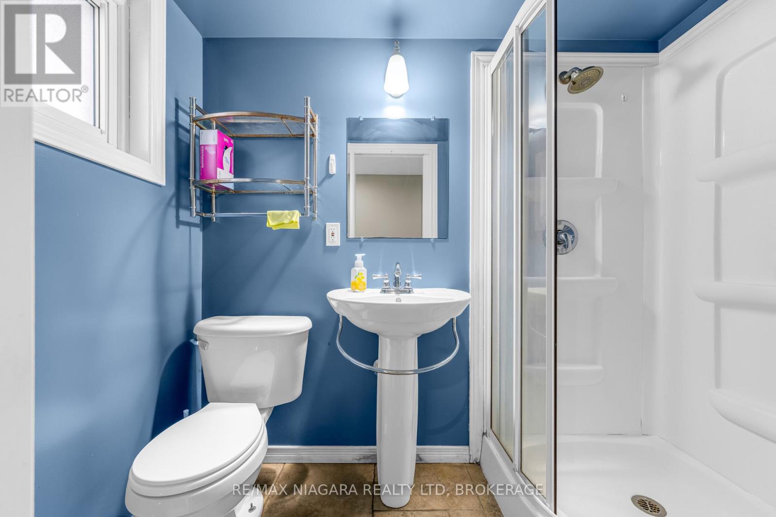 46 MACOOMB DRIVE - Image 11