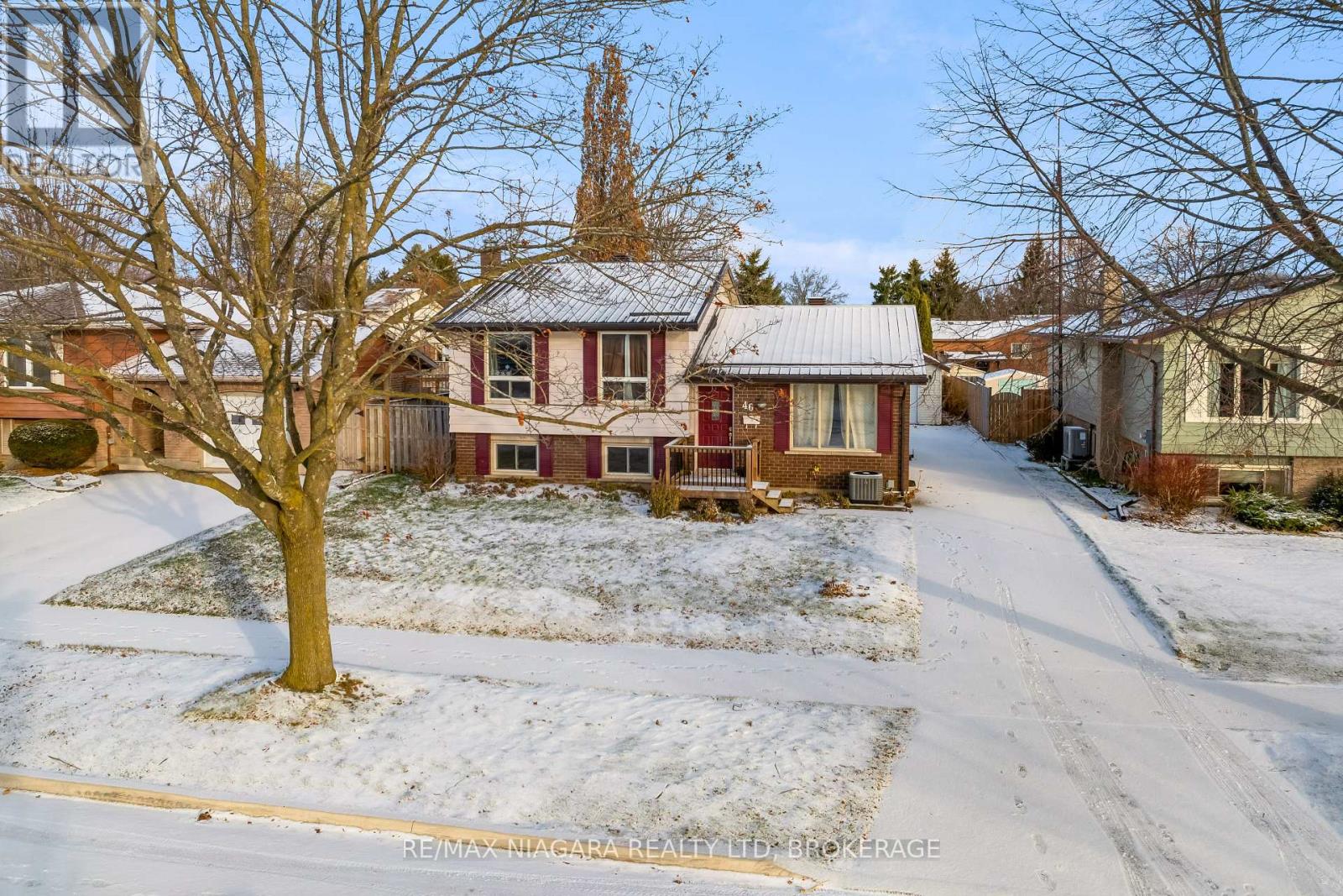 46 MACOOMB DRIVE - Image 25