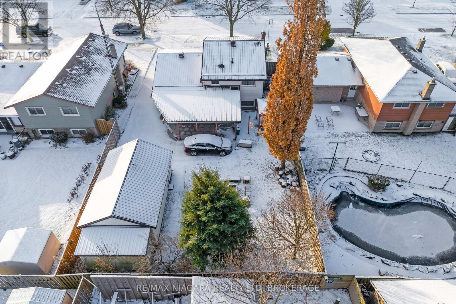 46 MACOOMB DRIVE - Image 32