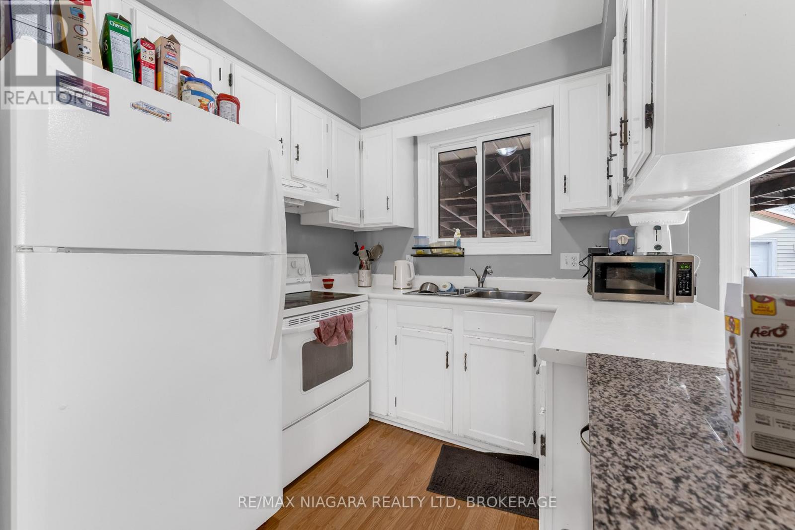 46 MACOOMB DRIVE - 9