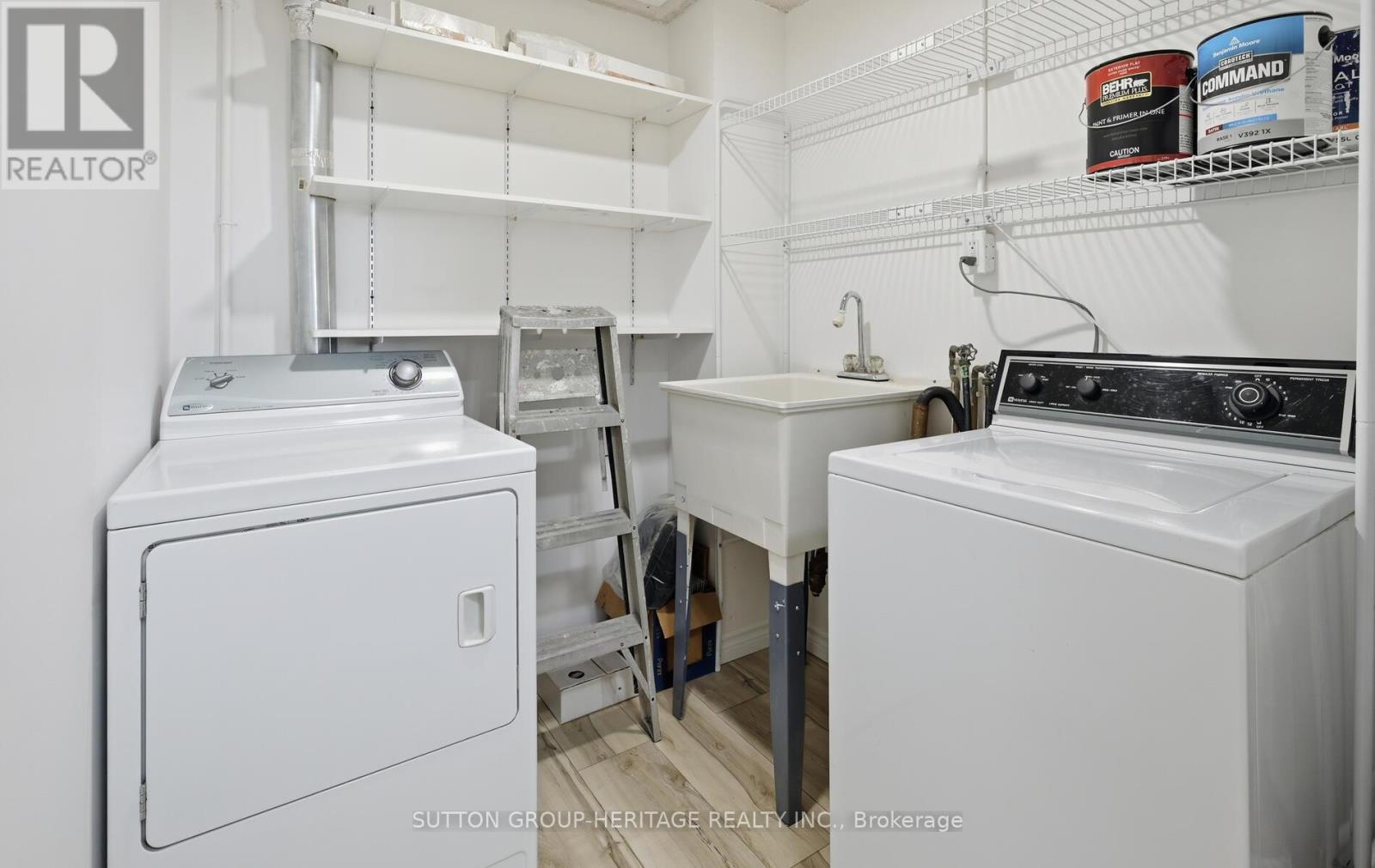 #2007 3380 EGLINTON AVENUE E - 32