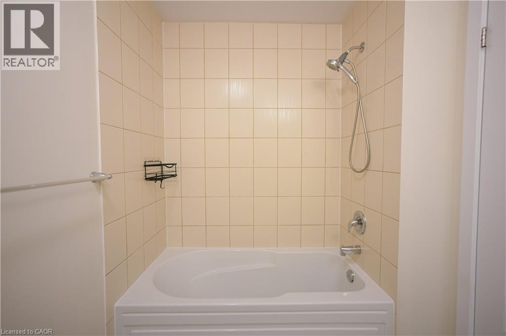 4 OWL Lane, Caledonia, Ontario, N3W0G4 — Photo 36