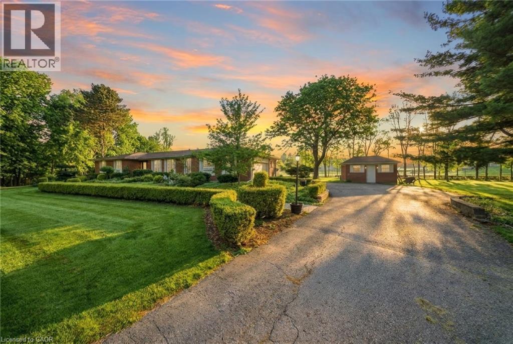 3 MEADOWBROOK Court - 3