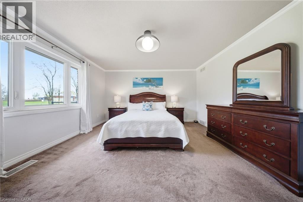 3 MEADOWBROOK Court - 26