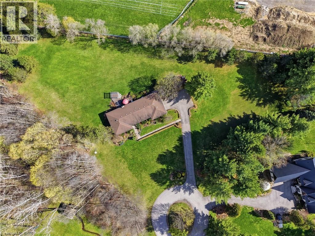 3 MEADOWBROOK Court - 48