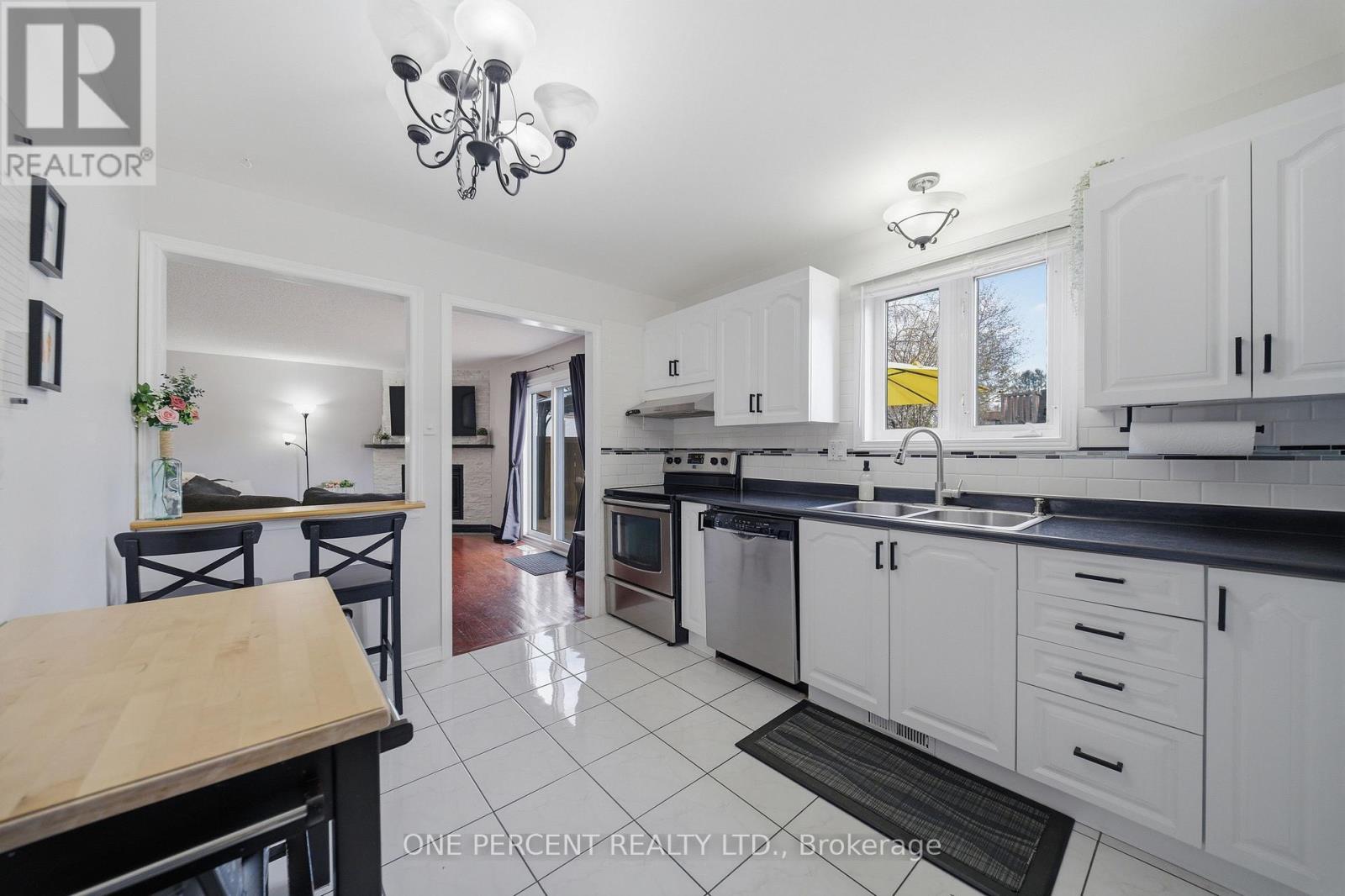 1446 GOTH AVENUE - 23