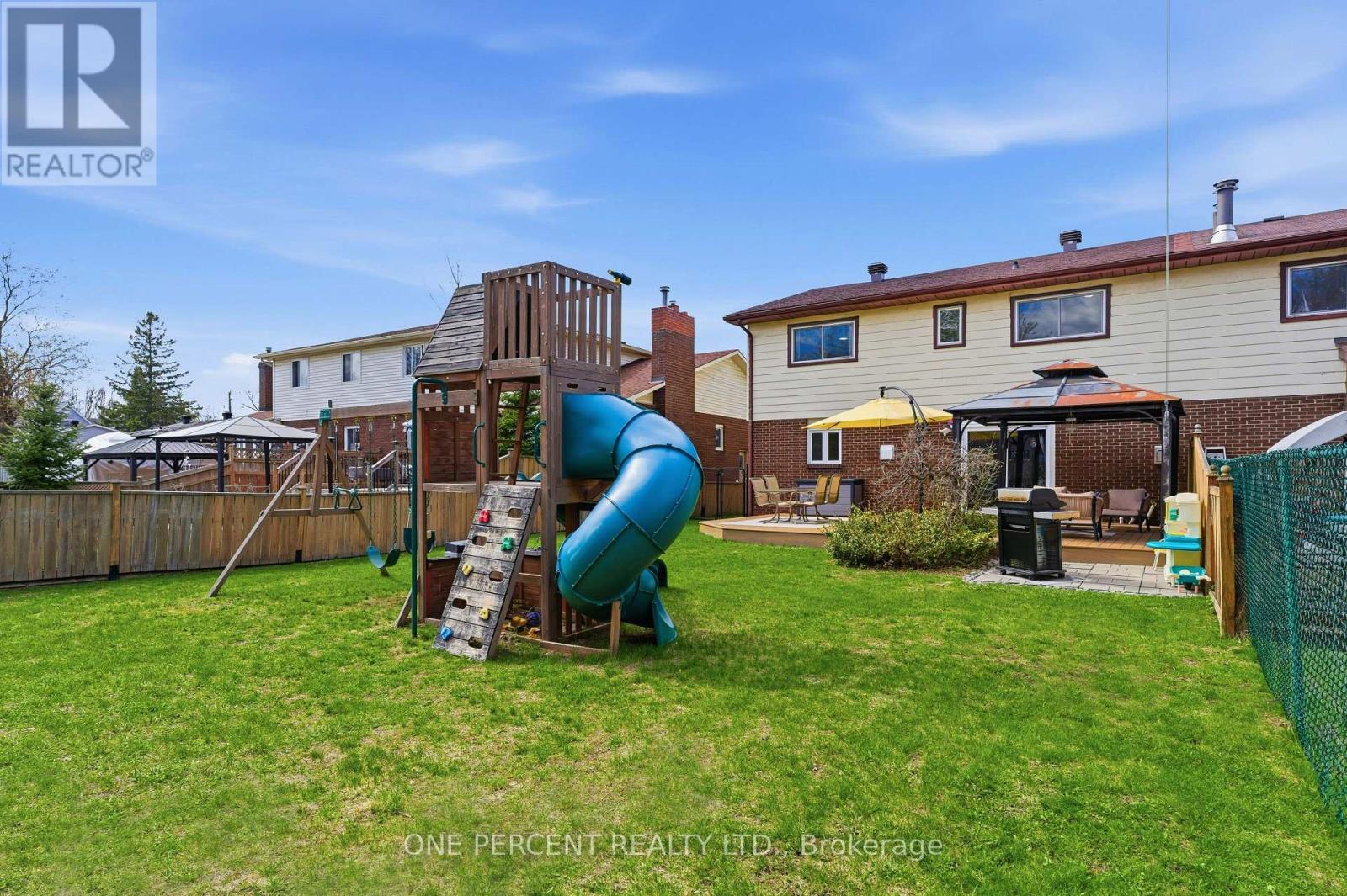 1446 GOTH AVENUE - 7