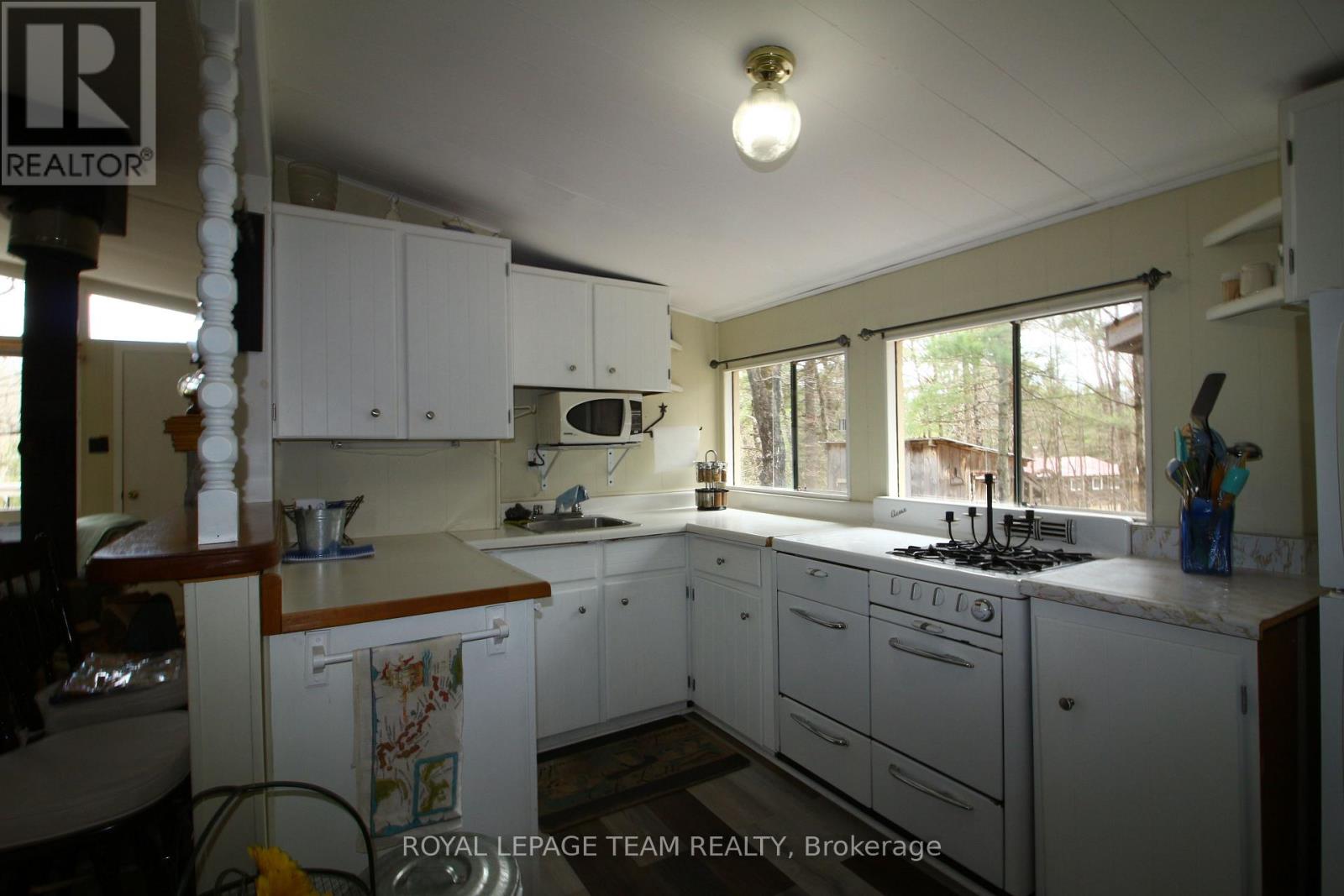 315 SILVERY LANE - 18