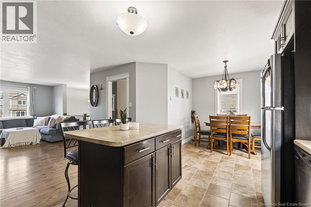 196 Lorette Street - 12