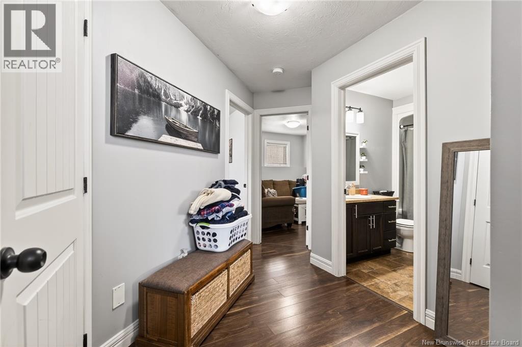 196 Lorette Street - 16