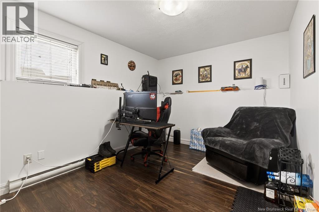 196 Lorette Street - 20